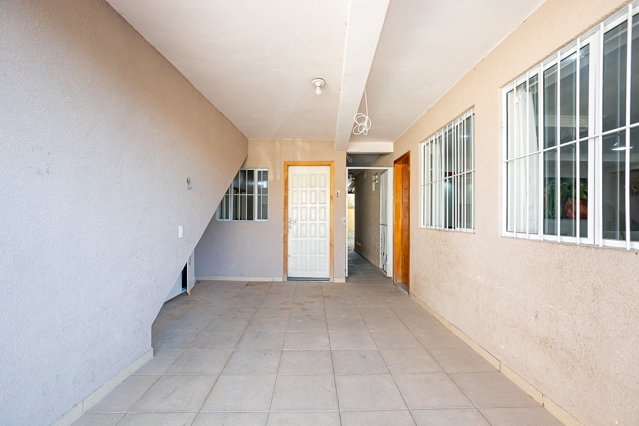 Imagem Casa com 6 Quartos à Venda, 165 m² em Alto Boqueirão - Curitiba Imagem Casa com 6 Quartos à Venda, 165 m² em Alto Boqueirão - Curitiba