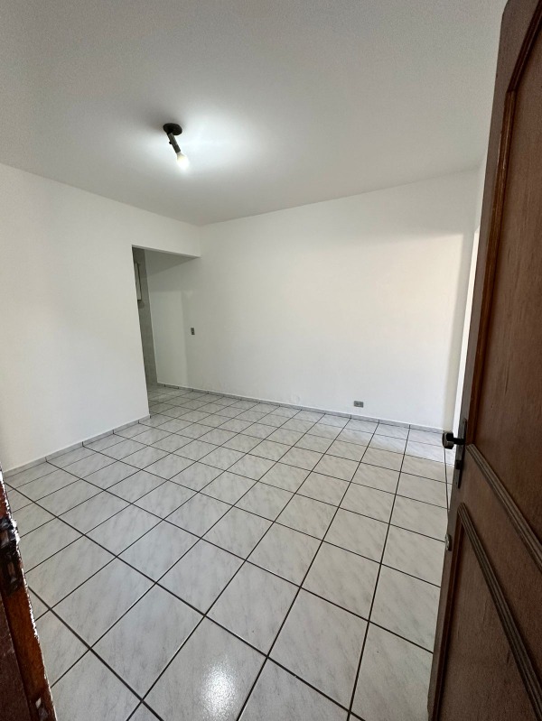 Imagem Casa com 1 Quarto para Alugar, 40 m²em Vila Bonilha - São Paulo