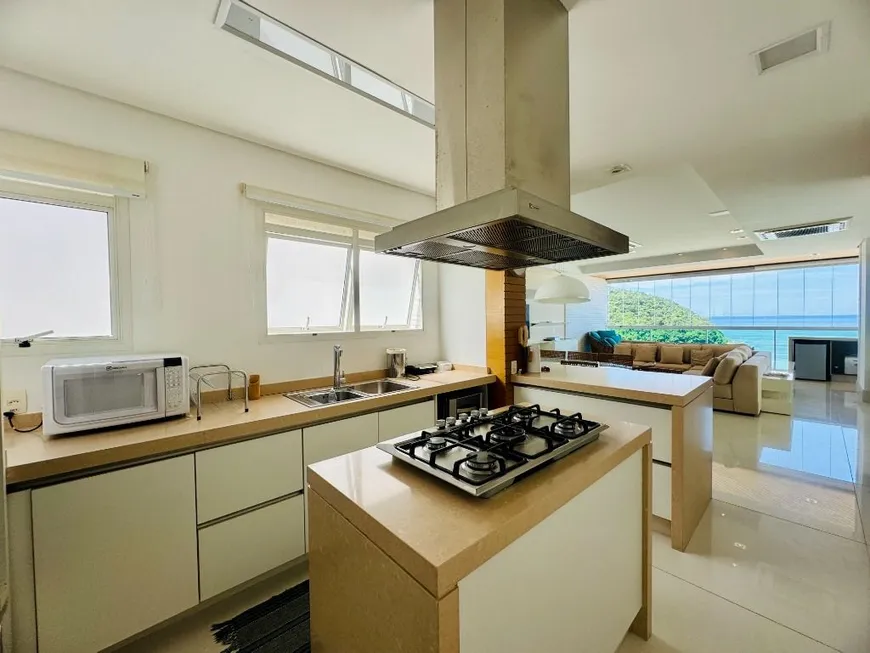 Imagem Cobertura com 4 Quartos à Venda, 320 m²em Riviera - Bertioga Imagem Cobertura com 4 Quartos à Venda, 320 m²em Riviera - Bertioga