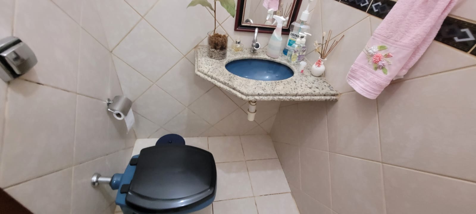 Imagem Casa com 4 Quartos à Venda, 213 m² em Jardim Roma - Caldas Novas