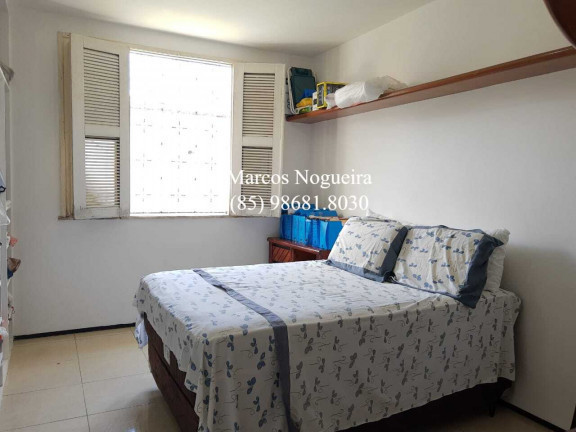Imagem Casa com 4 Quartos à Venda, 279 m²em Vila União - Fortaleza