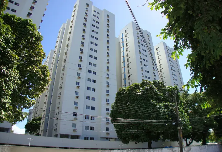 Imagem Apartamento com 3 Quartos à Venda, 70 m²em Torre - Recife