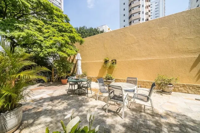 Imagem Apartamento com 3 Quartos à Venda ou Locação, 200 m² em Moema - São Paulo Imagem Apartamento com 3 Quartos à Venda ou Locação, 200 m² em Moema - São Paulo
