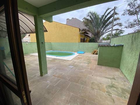 Imagem Casa com 3 Quartos à Venda, 174 m² em Hípica - Porto Alegre Imagem Casa com 3 Quartos à Venda, 174 m² em Hípica - Porto Alegre