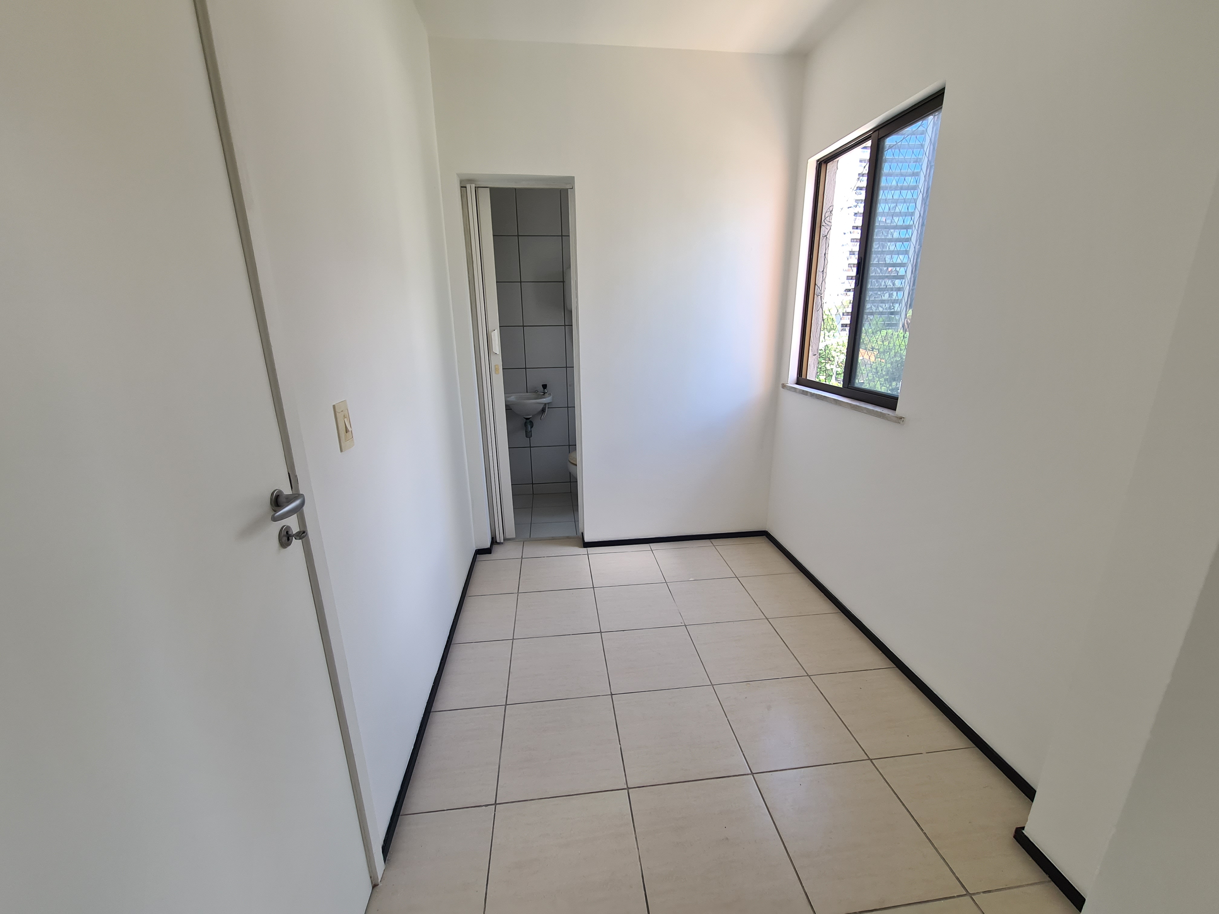 Imagem Apartamento com 3 Quartos para Alugar, 83 m²em Meireles - Fortaleza Imagem Apartamento com 3 Quartos para Alugar, 83 m²em Meireles - Fortaleza