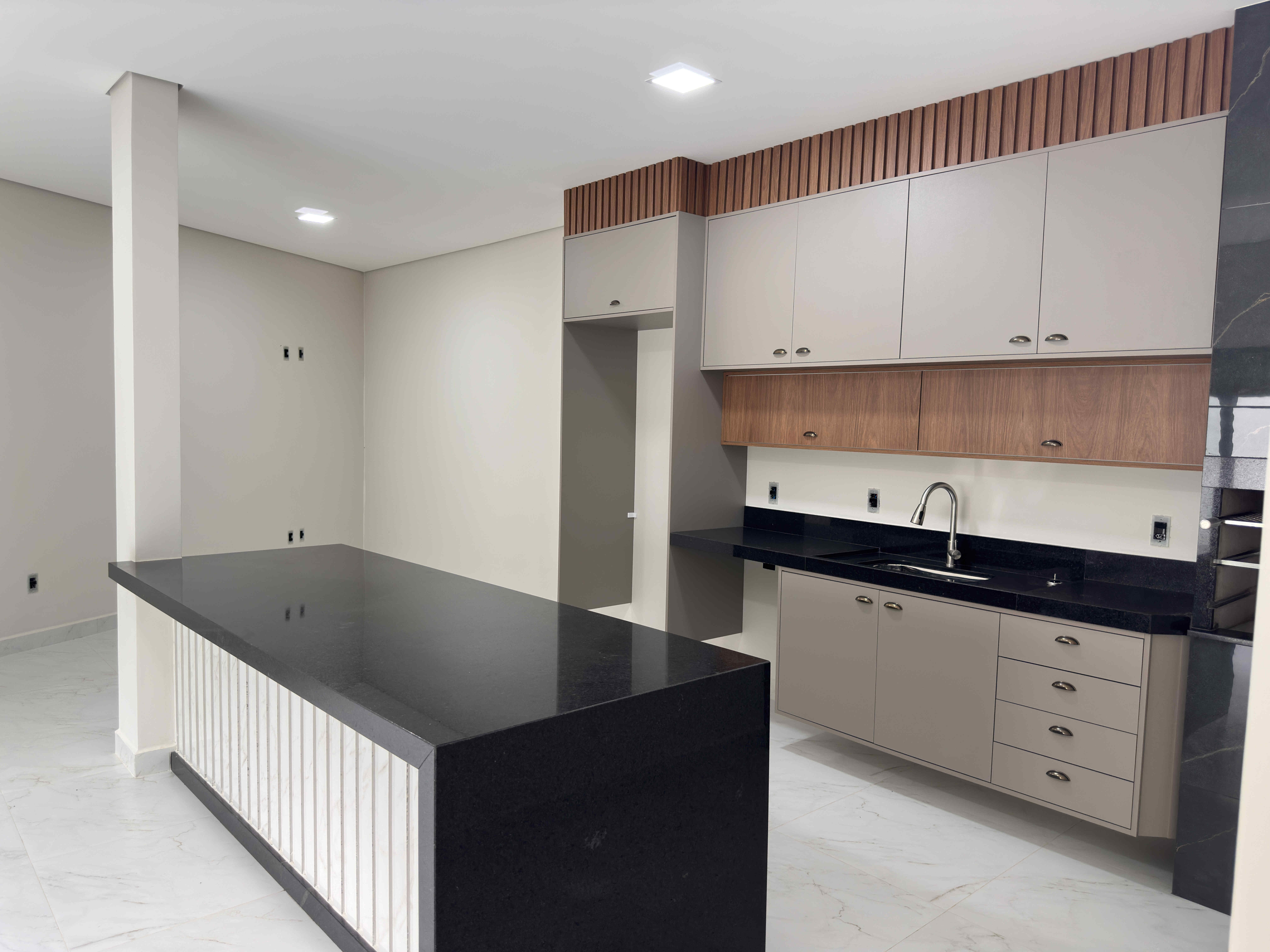 Imagem Casa de Condomínio com 4 Quartos à Venda, 175 m²em Jardim Guarujá - Salto