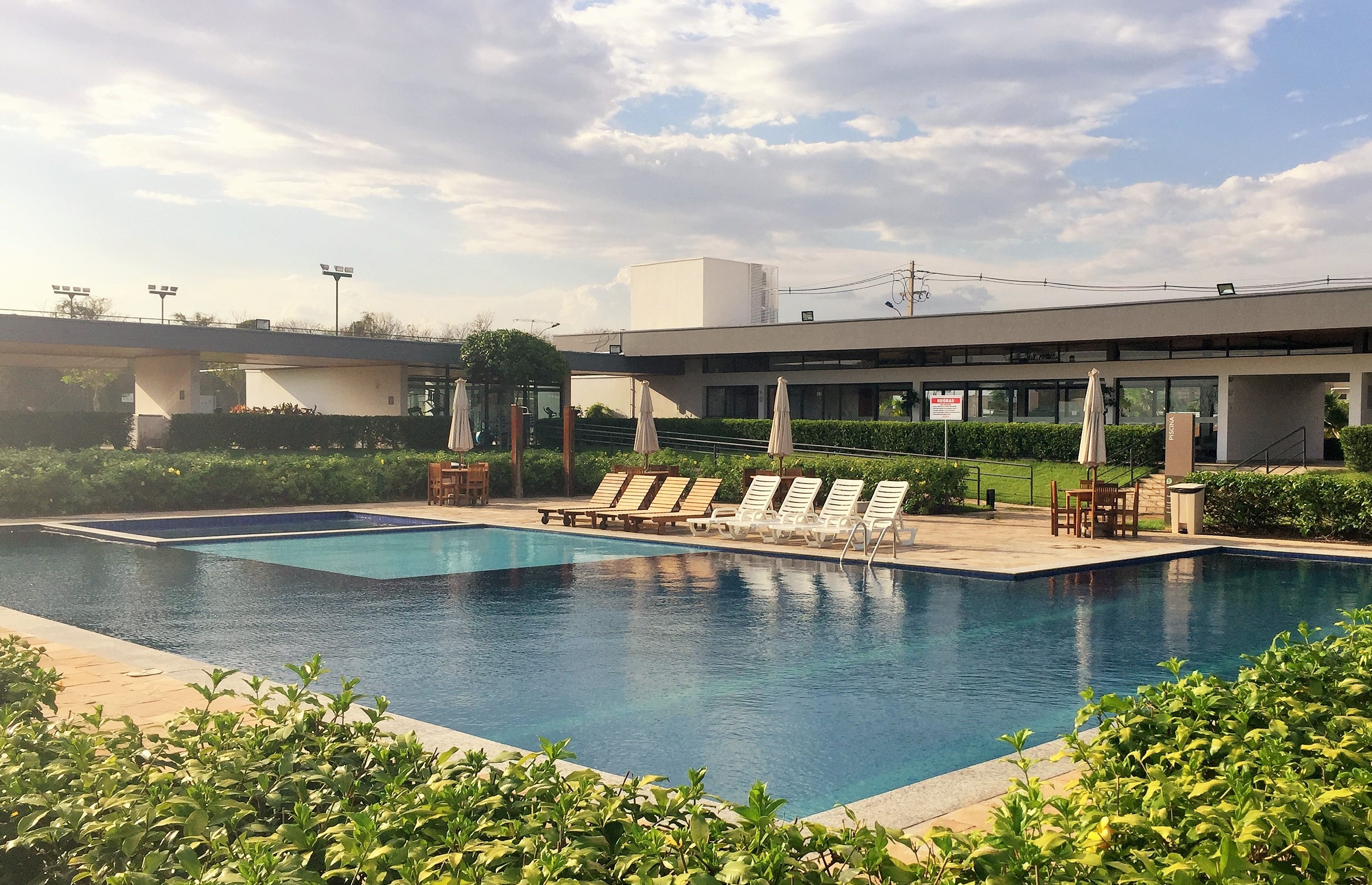 Imagem Terreno em Condomínio à Venda, 322 m² em Uruguai - Teresina