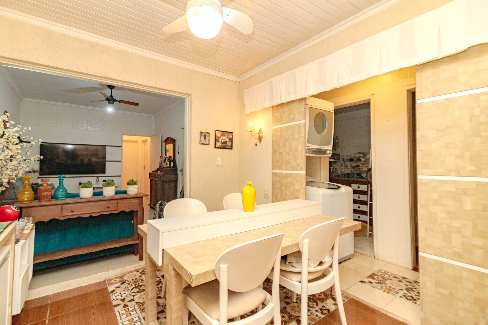 Imagem Apartamento com 2 Quartos à Venda, 66 m² em Petrópolis - Porto Alegre Imagem Apartamento com 2 Quartos à Venda, 66 m² em Petrópolis - Porto Alegre