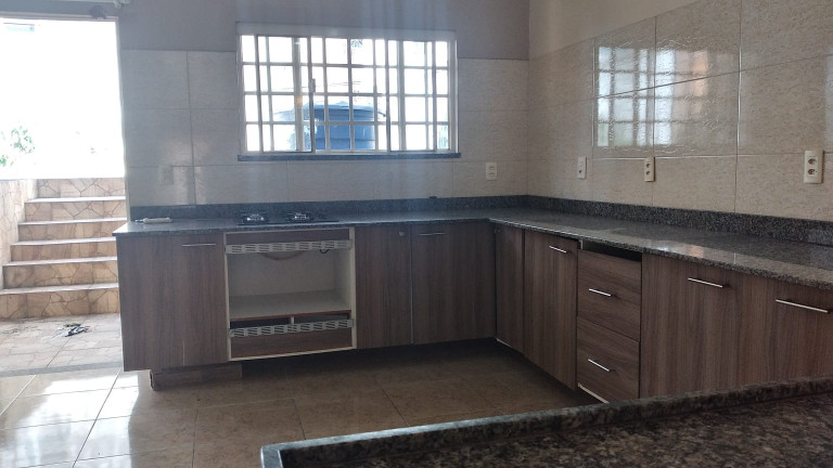 Imagem Casa com 3 Quartos à Venda, 172 m² em Santa Luzia - Manaus Imagem Casa com 3 Quartos à Venda, 172 m² em Santa Luzia - Manaus