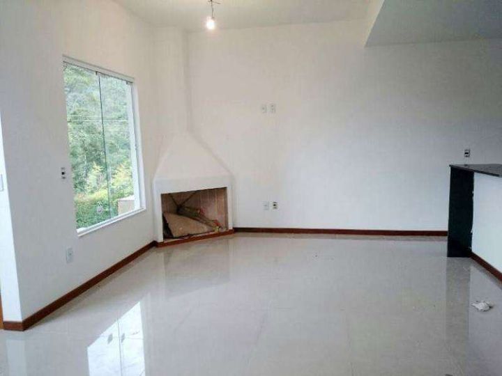Imagem Casa de Condomínio com 3 Quartos à Venda, 376 m² em Várzea - Teresópolis