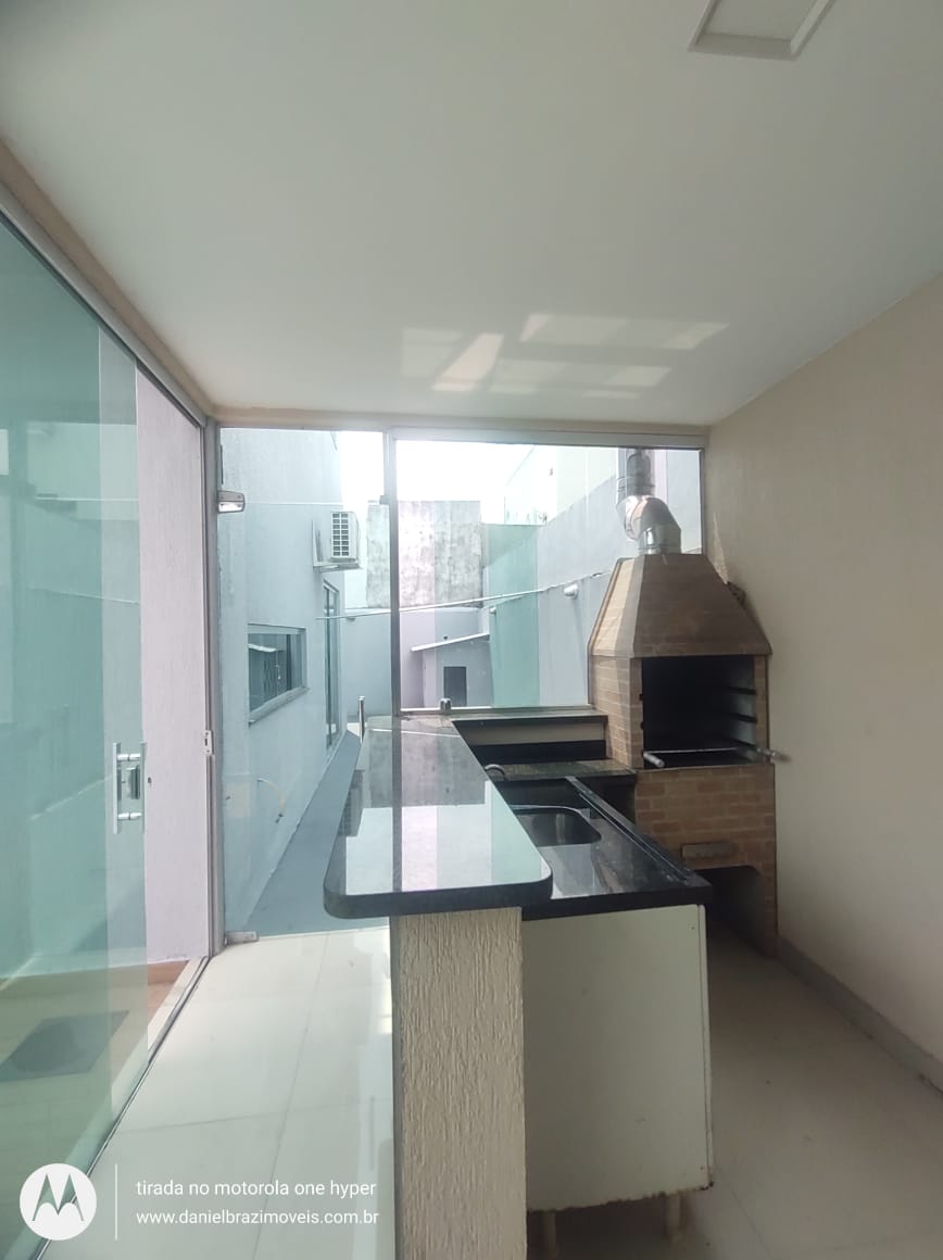 Imagem Casa de Condomínio com 3 Quartos para Alugar, 250 m²em Ponta Negra - Manaus