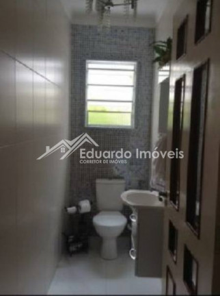 Imagem Sobrado com 3 Quartos à Venda, 252 m² em Taboão - Diadema