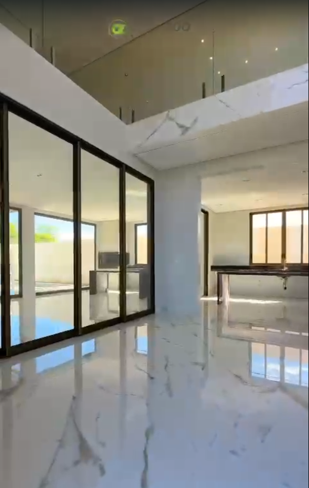 Imagem Casa de Condomínio com 4 Quartos à Venda, 422 m² em  - 