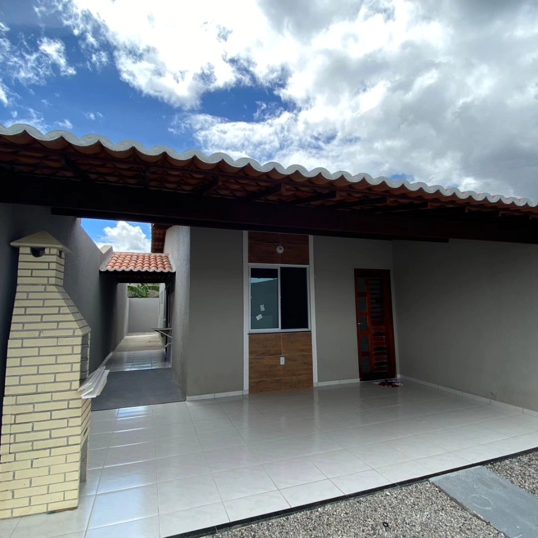 Casa com 2 Quartos à Venda, 85 m²em Monguba - Pacatuba