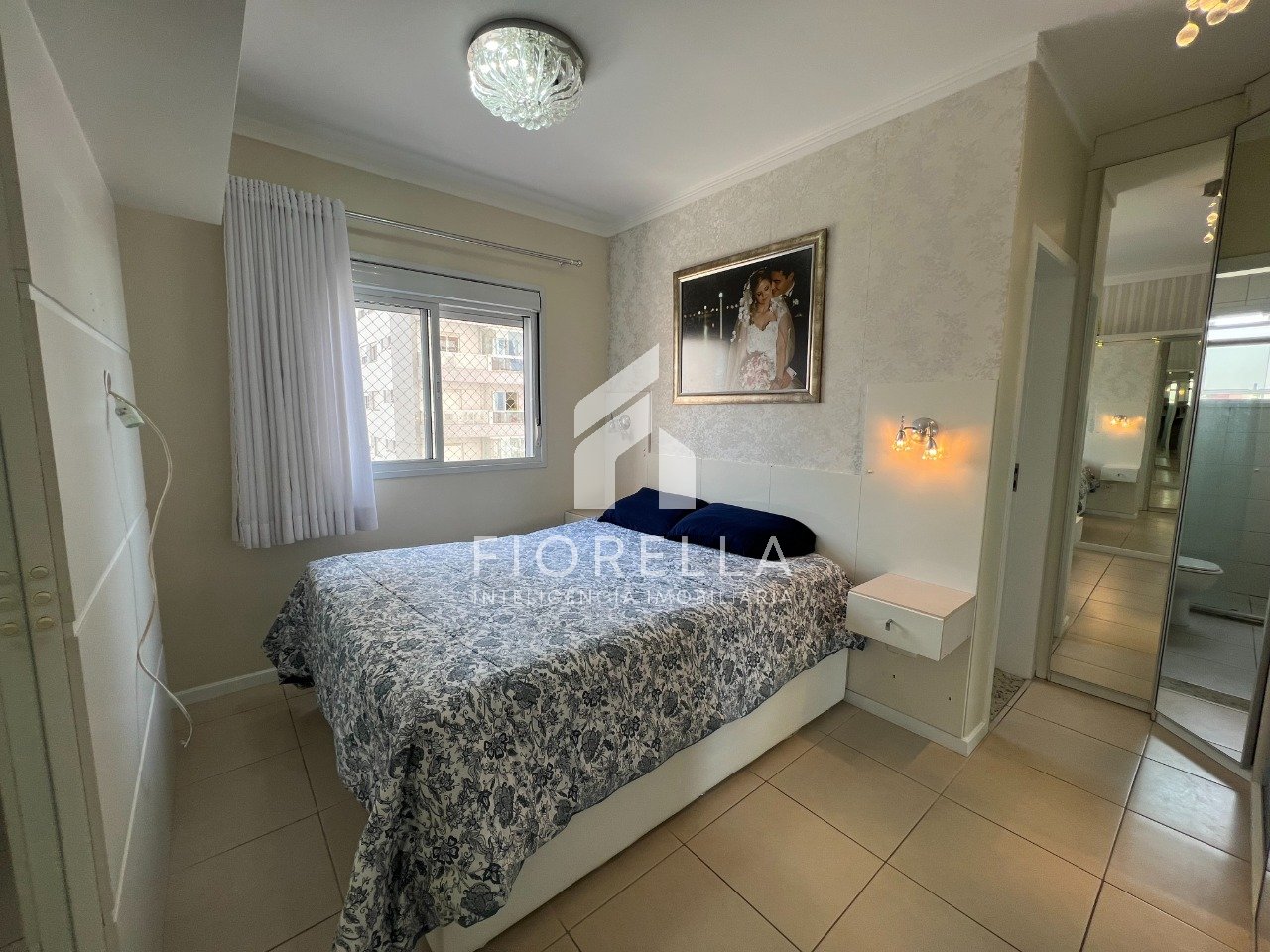 Imagem Apartamento com 2 Quartos à Venda, 74 m²em Kobrasol - São José