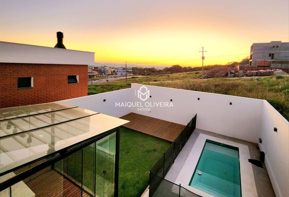 Casa de Condomínio com 3 Quartos para Alugar, 300 m²em Tomazetti - Santa Maria