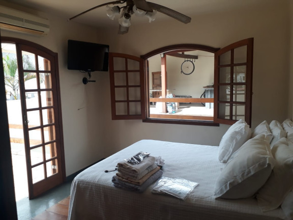 Imagem Casa com 3 Quartos à Venda,  em Perequê - Ilhabela