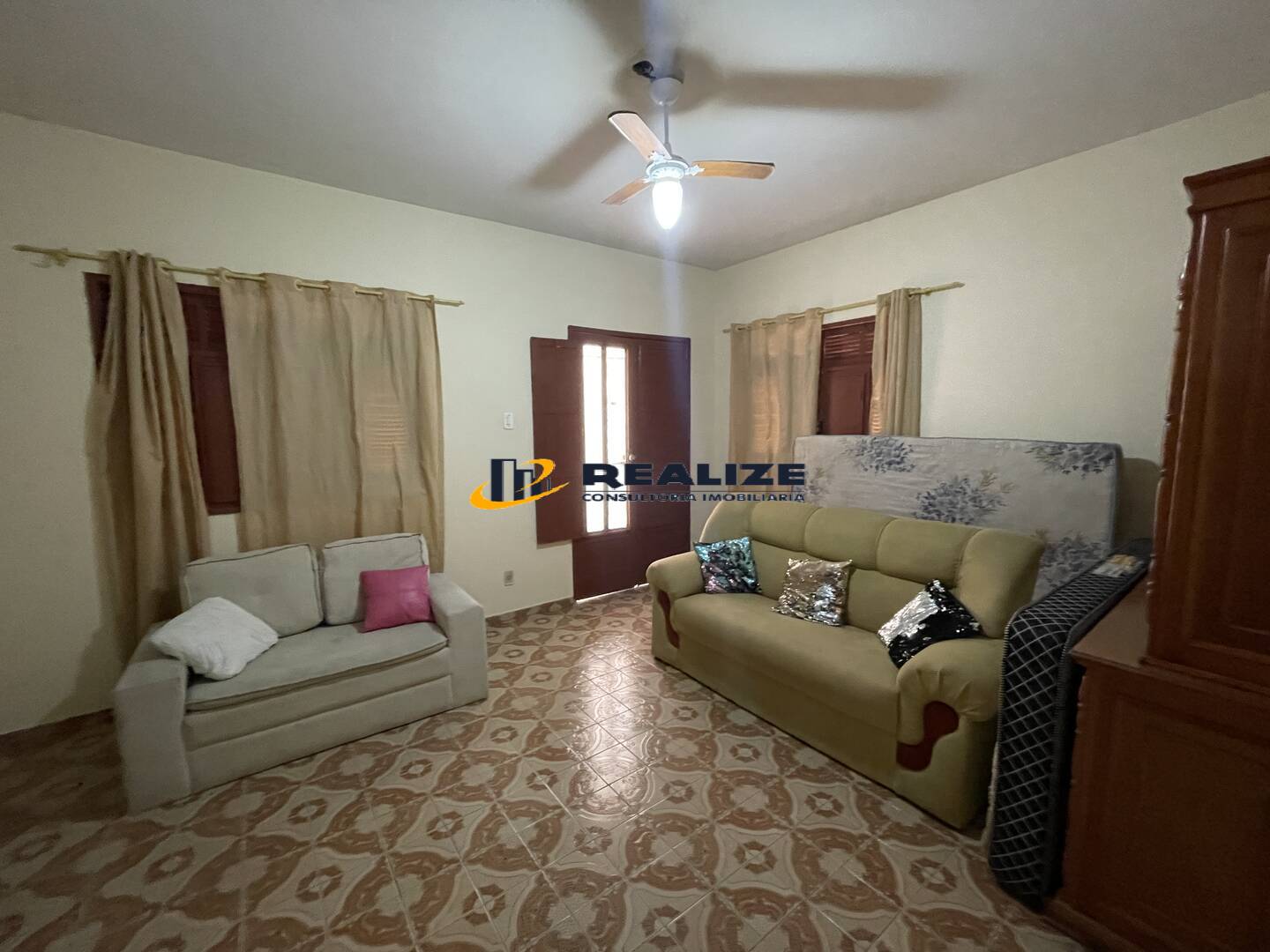 Imagem Casa com 4 Quartos à Venda, 300 m²em Farol de São Tomé - Campos dos Goytacazes Imagem Casa com 4 Quartos à Venda, 300 m²em Farol de São Tomé - Campos dos Goytacazes