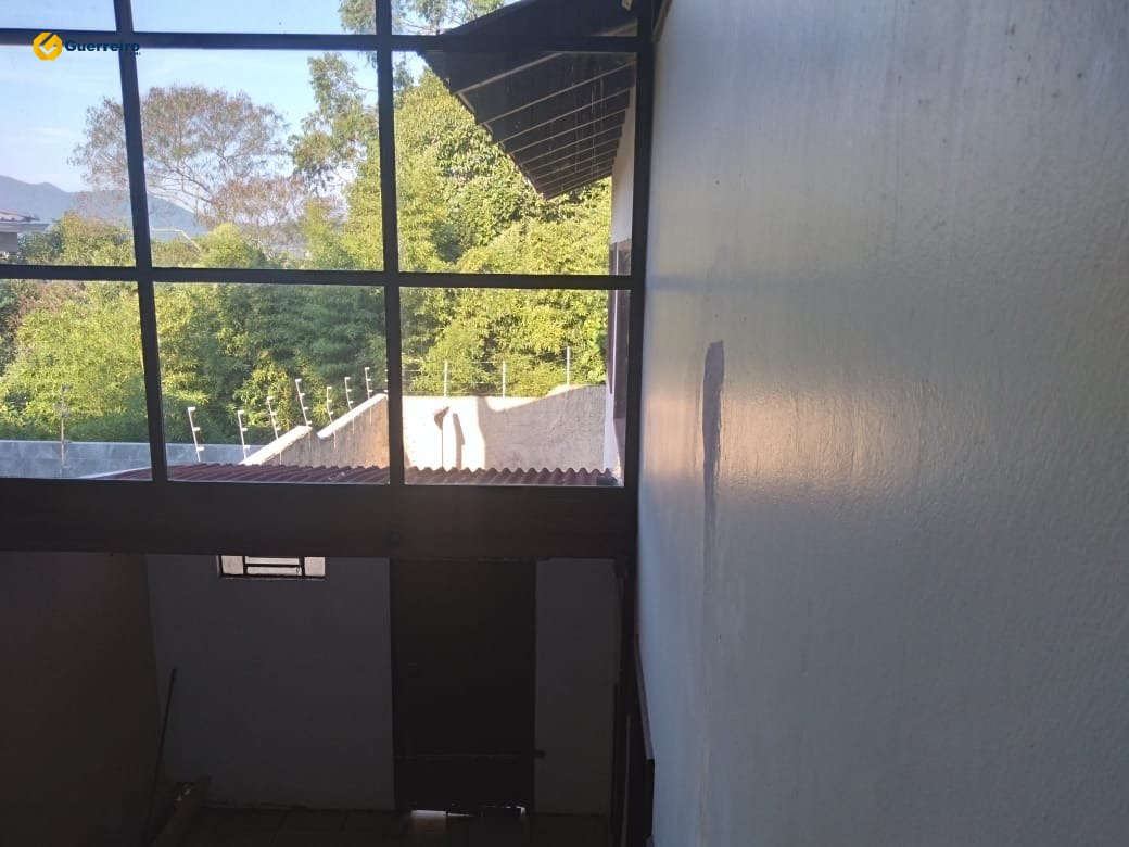 Imagem Casa com 3 Quartos à Venda, 190 m² em Trindade - Florianópolis Imagem Casa com 3 Quartos à Venda, 190 m² em Trindade - Florianópolis
