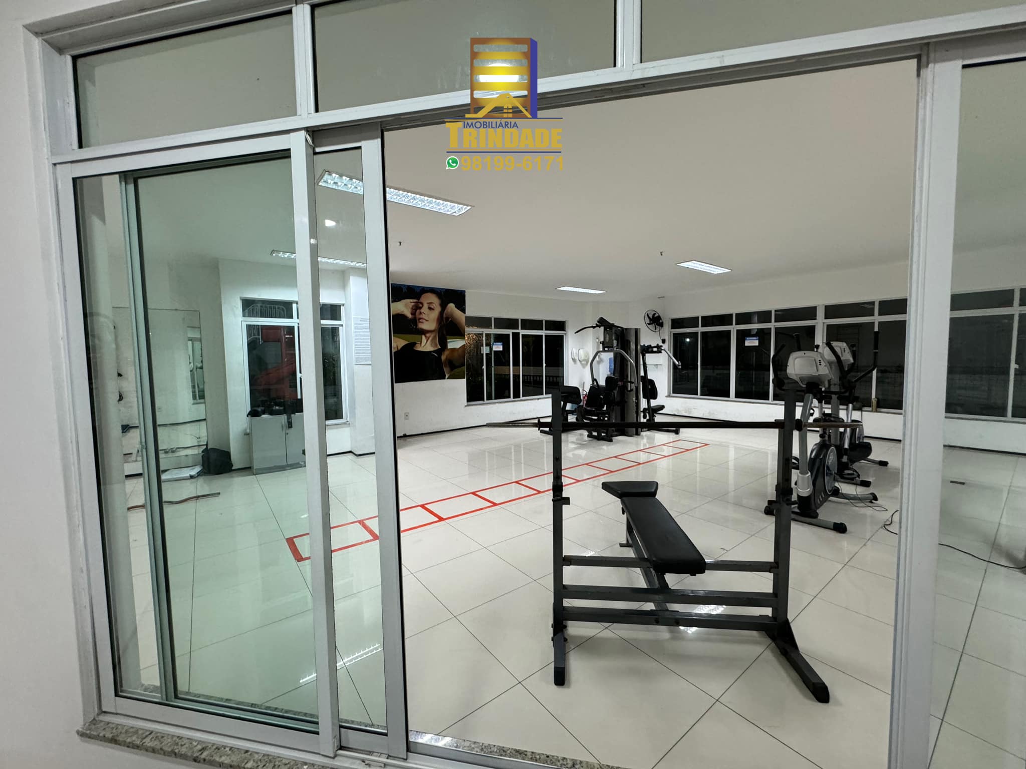 Imagem Apartamento com 5 Quartos à Venda, 180 m²em Calhau - São Luís
