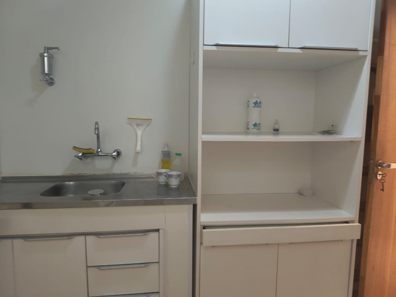 Imagem Apartamento com 2 Quartos à Venda, 65 m²em Leblon - Rio de Janeiro Imagem Apartamento com 2 Quartos à Venda, 65 m²em Leblon - Rio de Janeiro