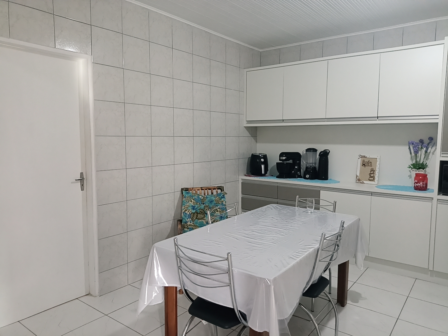 Imagem Casa com 4 Quartos à Venda, 200 m²em Praia de Fora - Palhoça Imagem Casa com 4 Quartos à Venda, 200 m²em Praia de Fora - Palhoça