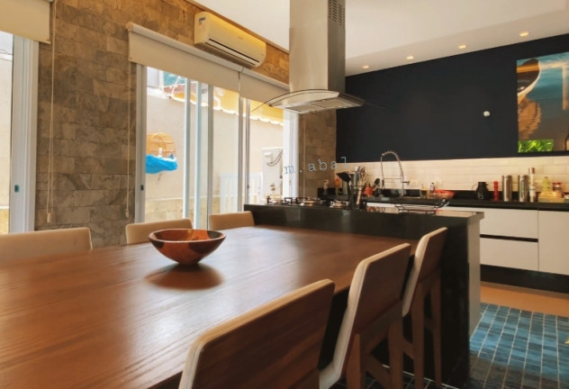 Imagem Casa com 3 Quartos à Venda, 306 m² em Canto do Forte - Praia Grande Imagem Casa com 3 Quartos à Venda, 306 m² em Canto do Forte - Praia Grande