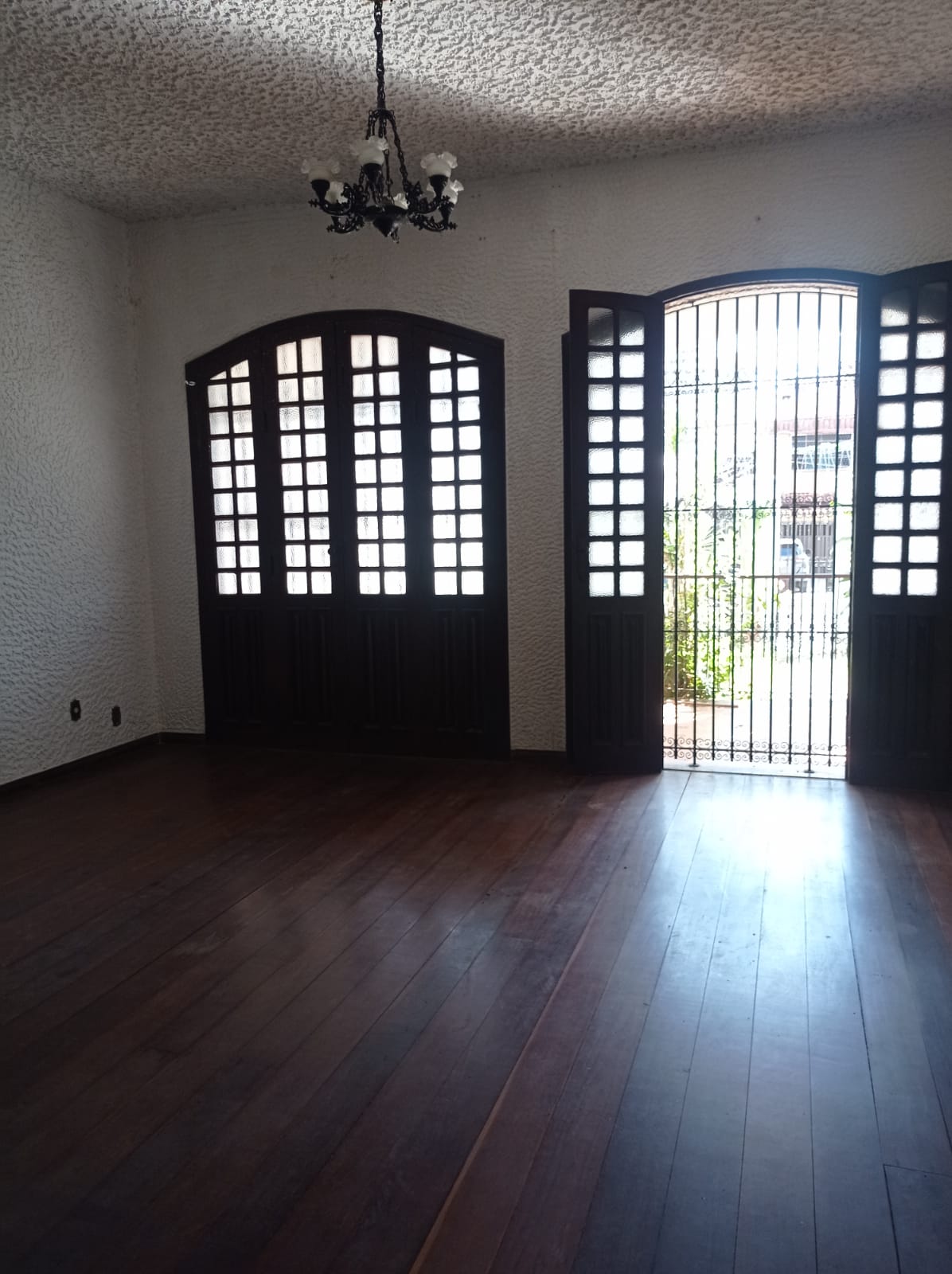 Imagem Casa com 4 Quartos à Venda, 607 m²em Marco - Belém Imagem Casa com 4 Quartos à Venda, 607 m²em Marco - Belém