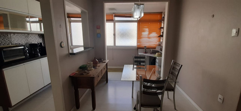 Imagem Apartamento com 2 Quartos à Venda, 70 m² em Passo da Areia - Porto Alegre Imagem Apartamento com 2 Quartos à Venda, 70 m² em Passo da Areia - Porto Alegre