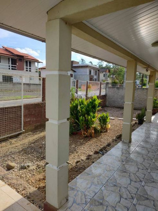 Imagem Casa com 3 Quartos à Venda, 180 m² em Rio Maina - Criciúma Imagem Casa com 3 Quartos à Venda, 180 m² em Rio Maina - Criciúma