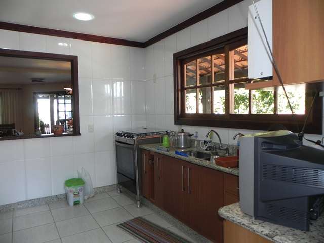 Imagem Casa com 4 Quartos à Venda, 570 m² em Várzea - Teresópolis