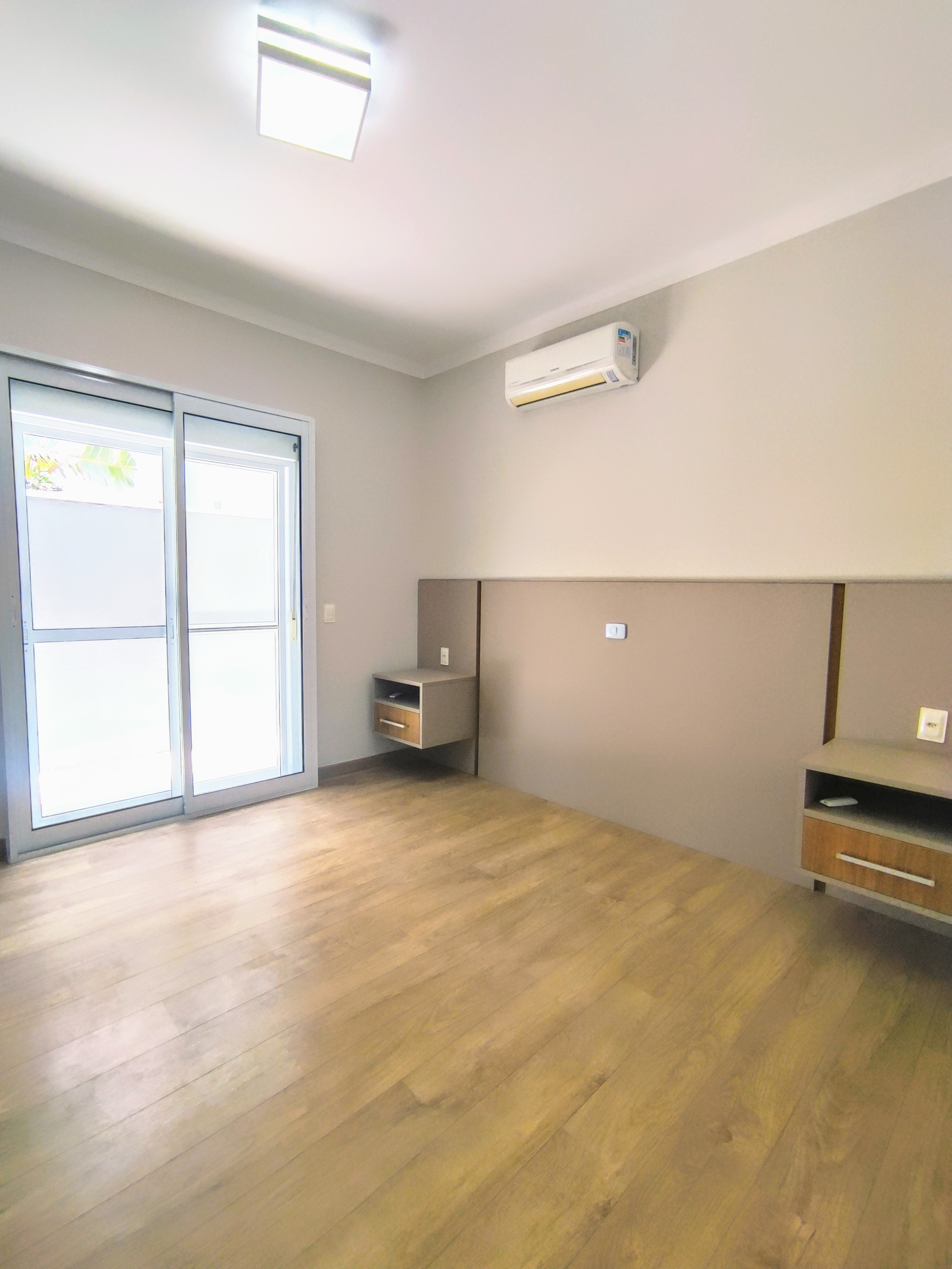 Imagem Casa de Condomínio com 4 Quartos à Venda ou Locação, 220 m²em Condomínio Reserva da Serra - Jundiaí