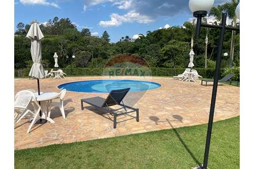 Imagem Casa de Condomínio com 3 Quartos à Venda, 293 m²em Centro - Jambeiro Imagem Casa de Condomínio com 3 Quartos à Venda, 293 m²em Centro - Jambeiro