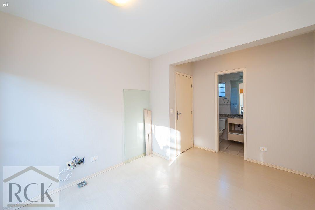 Imagem Sobrado com 3 Quartos à Venda, 162 m²em Uberaba - Curitiba Imagem Sobrado com 3 Quartos à Venda, 162 m²em Uberaba - Curitiba