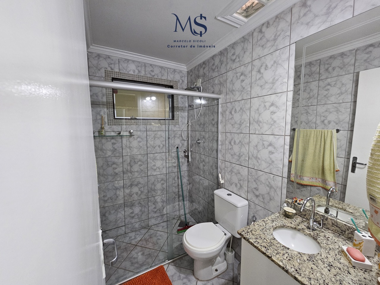 Imagem Casa com 2 Quartos à Venda, 180 m² em Guará II - Brasília