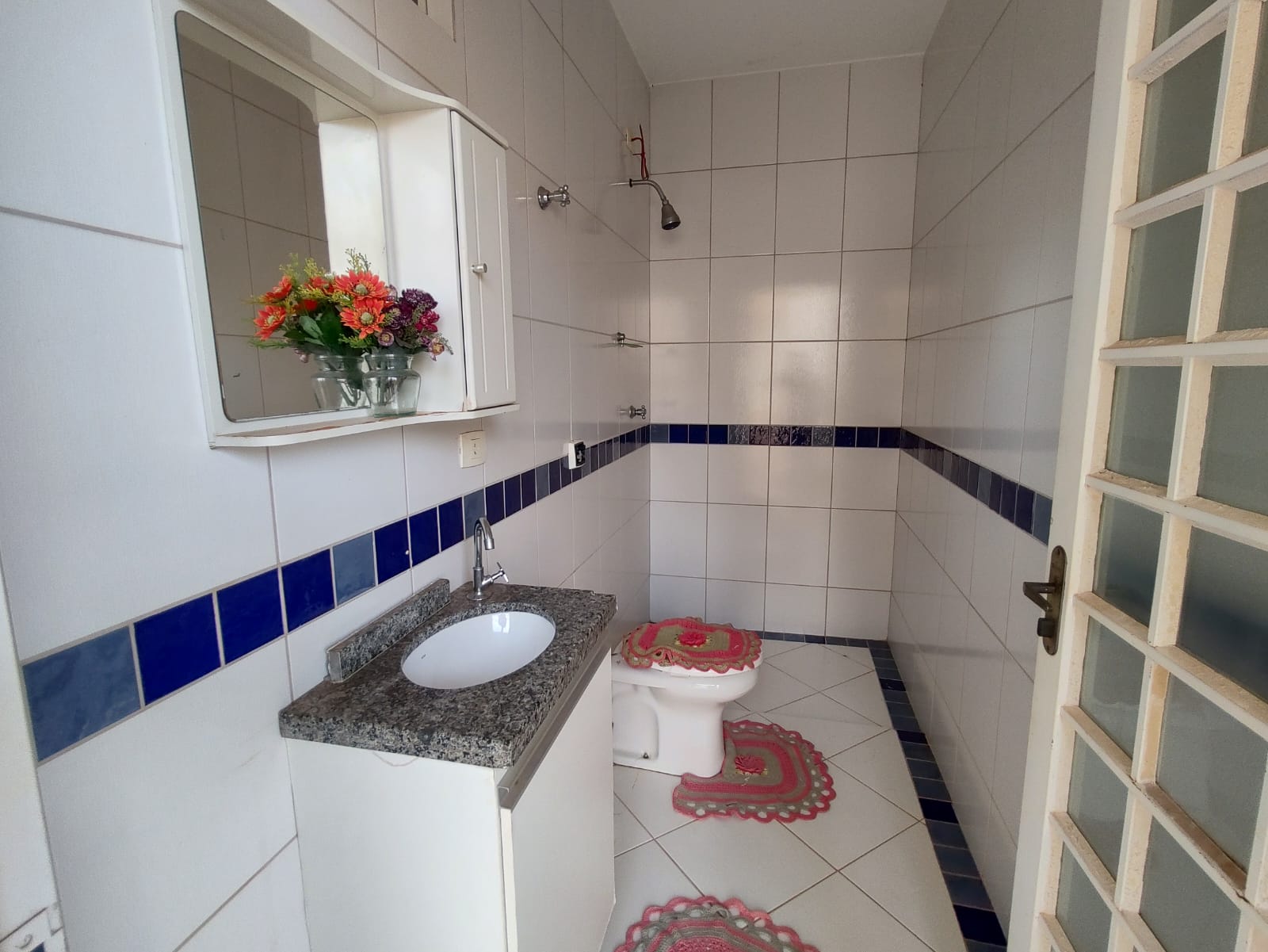 Imagem Sobrado com 4 Quartos à Venda, 386 m²em Aurora - Londrina