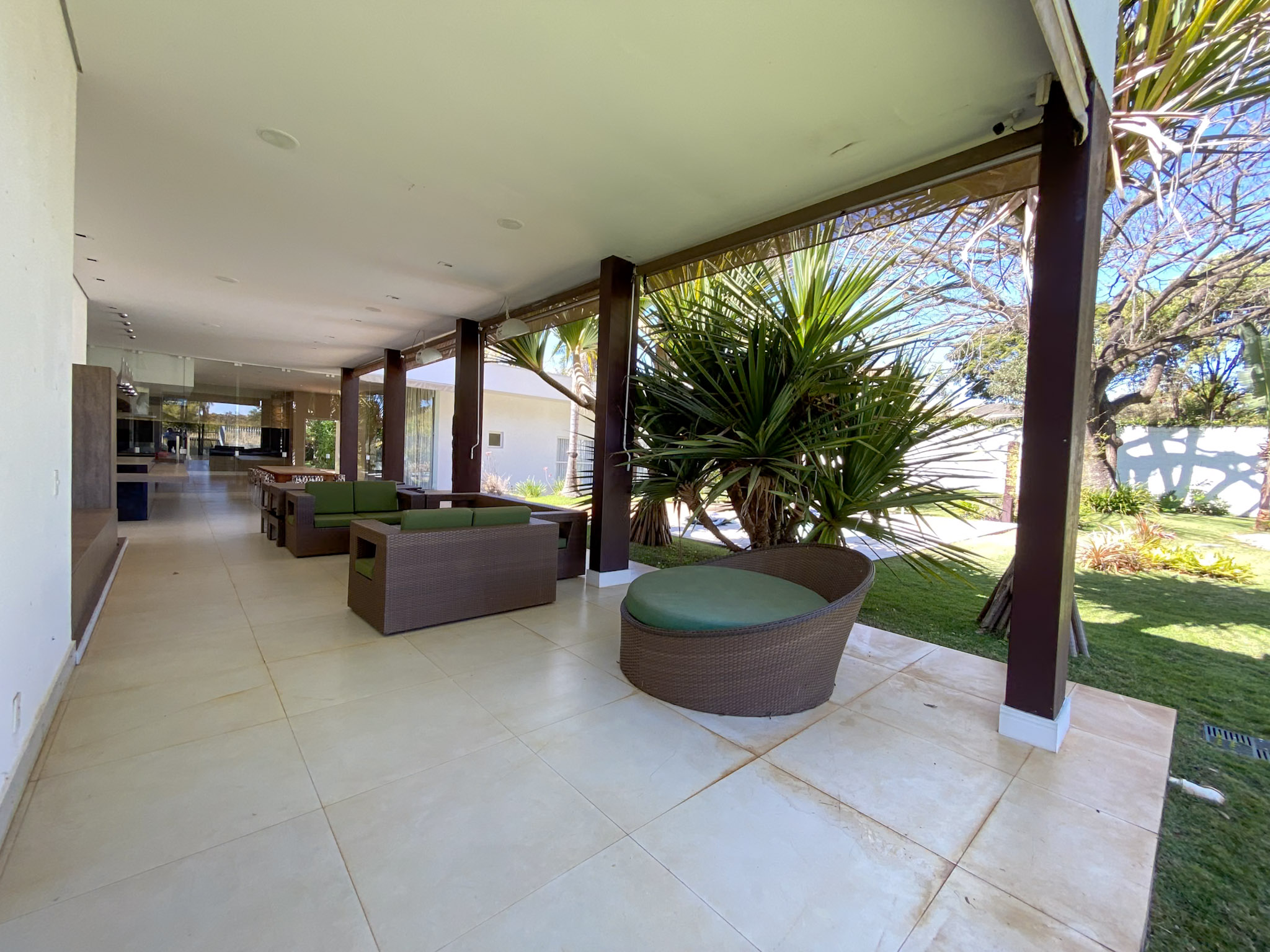 Imagem Casa de Condomínio com 4 Quartos à Venda ou Locação, 510 m²em Park Way - Brasília