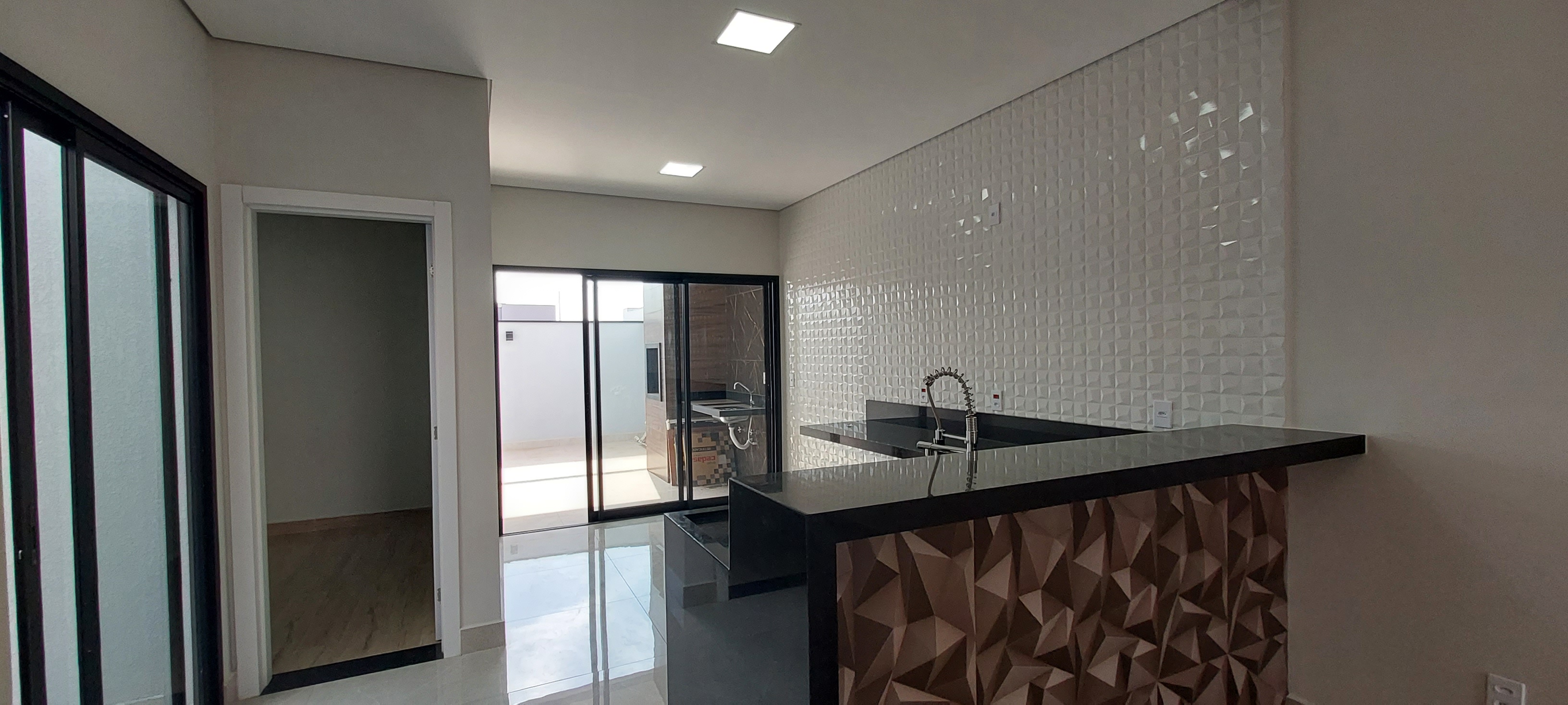 Imagem Casa de Condomínio com 3 Quartos à Venda, 115 m²em Horto Florestal - Sorocaba Imagem Casa de Condomínio com 3 Quartos à Venda, 115 m²em Horto Florestal - Sorocaba
