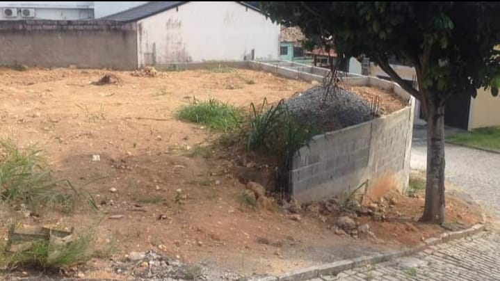 Imagem Terreno à Venda, 375 m²em Tribobó - São Gonçalo