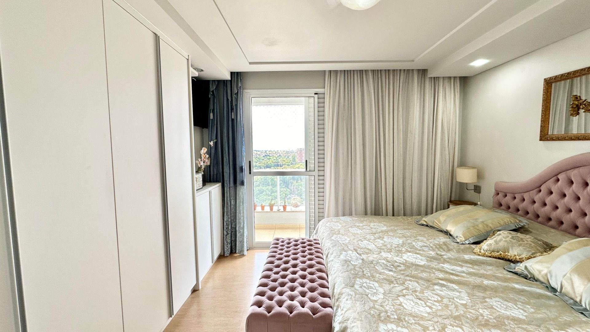 Imagem Apartamento com 3 Quartos à Venda, 215 m²em Bela Suiça - Londrina