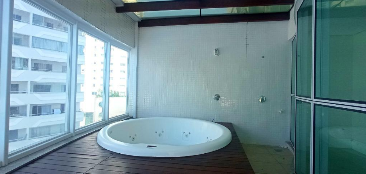 Imagem Apartamento com 3 Quartos à Venda, 254 m²em Centro - Balneário Camboriú
