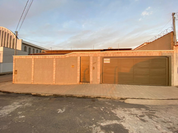 Imagem Casa com 3 Quartos à Venda, 156 m² em Jardim Alvorada - Alfenas Imagem Casa com 3 Quartos à Venda, 156 m² em Jardim Alvorada - Alfenas