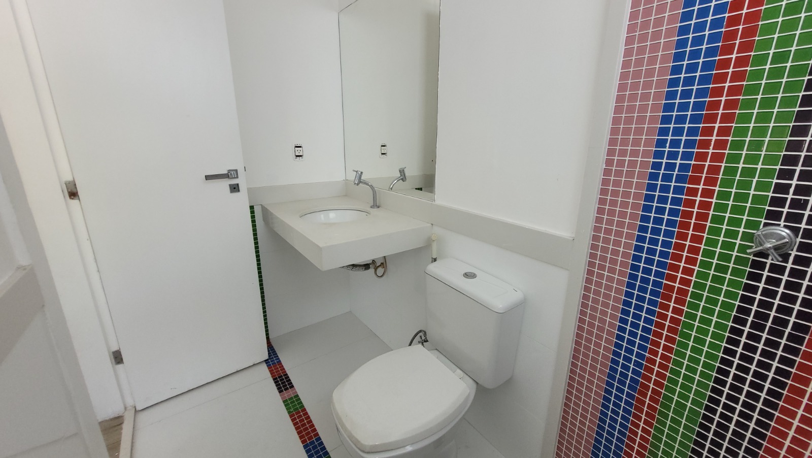 Imagem Casa de Condomínio com 3 Quartos à Venda, 340 m²em Sapê - Niterói Imagem Casa de Condomínio com 3 Quartos à Venda, 340 m²em Sapê - Niterói