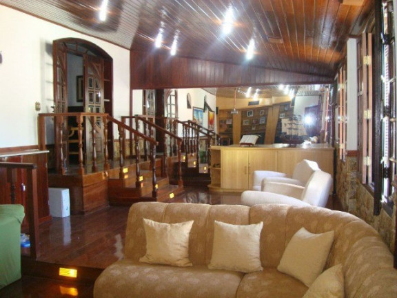 Imagem Casa com 7 Quartos à Venda, 400 m² em Cadetes Fabres - Guapimirim Imagem Casa com 7 Quartos à Venda, 400 m² em Cadetes Fabres - Guapimirim