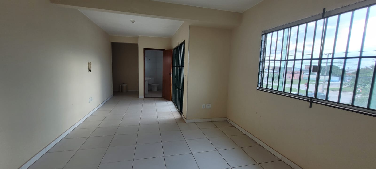 Imagem Ponto Comercial à Venda, 195 m²em Samambaia Sul (Samambaia) - Brasília