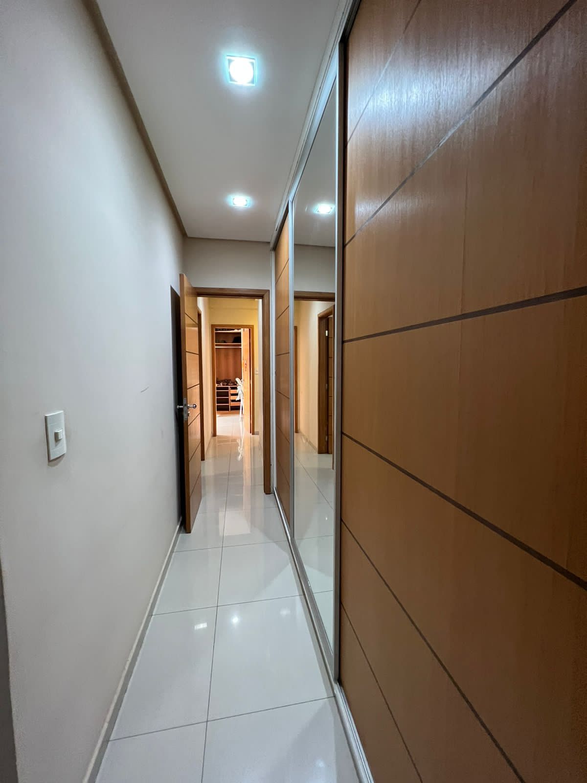 Imagem Apartamento com 3 Quartos à Venda, 240 m²em Nazaré - Belém Imagem Apartamento com 3 Quartos à Venda, 240 m²em Nazaré - Belém