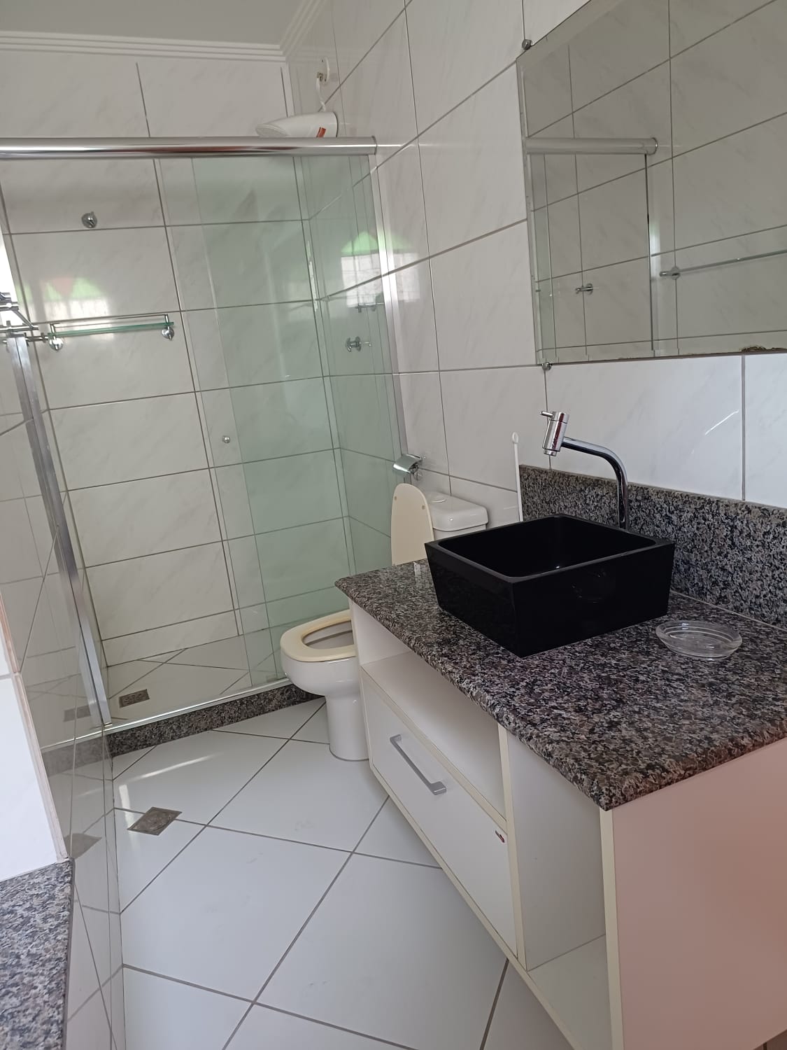 Imagem Casa com 5 Quartos à Venda, 360 m²em Venda das Pedras - Itaboraí Imagem Casa com 5 Quartos à Venda, 360 m²em Venda das Pedras - Itaboraí