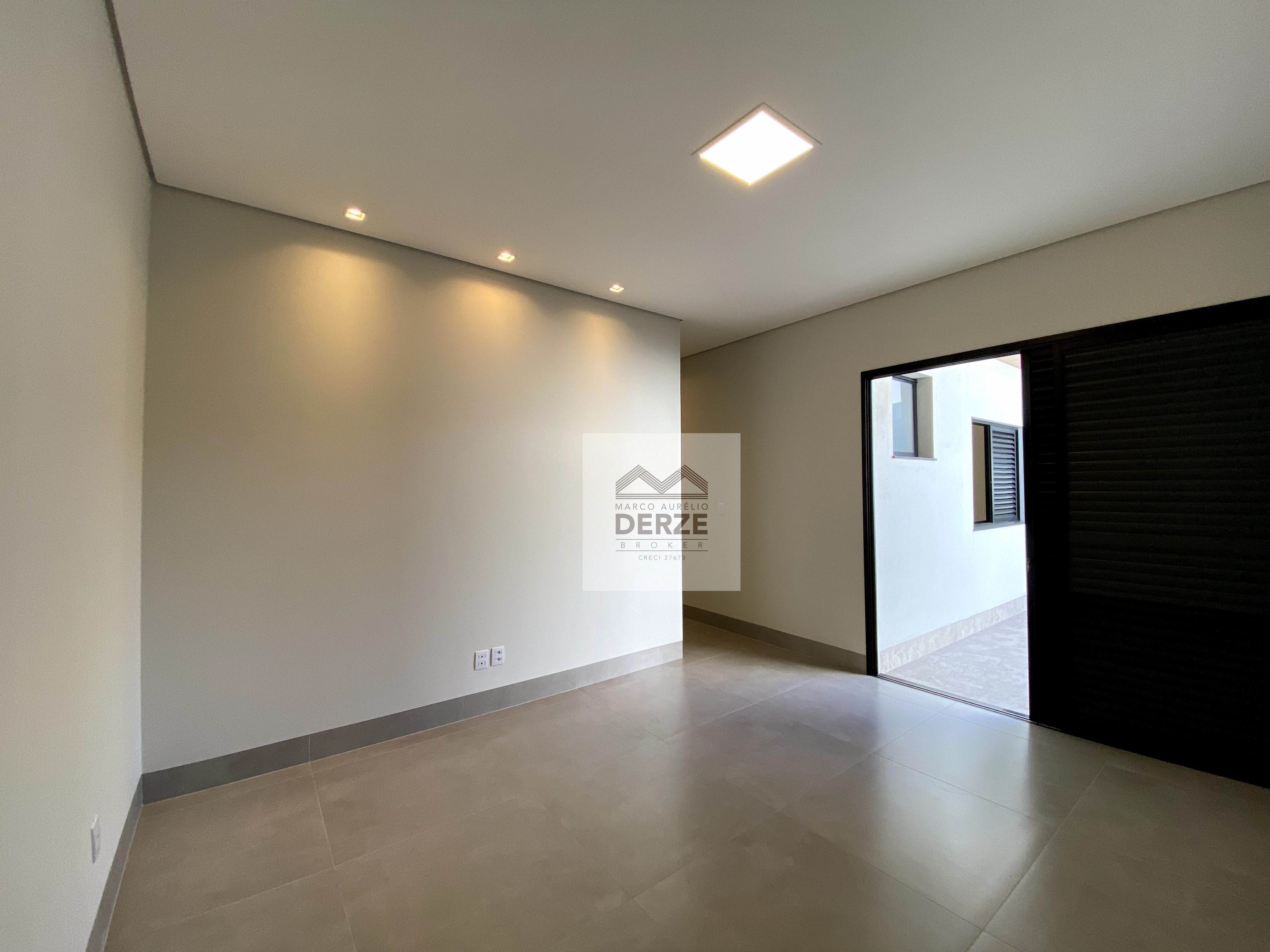 Imagem Casa com 3 Quartos à Venda, 210 m²em Vigilato Pereira - Uberlândia Imagem Casa com 3 Quartos à Venda, 210 m²em Vigilato Pereira - Uberlândia