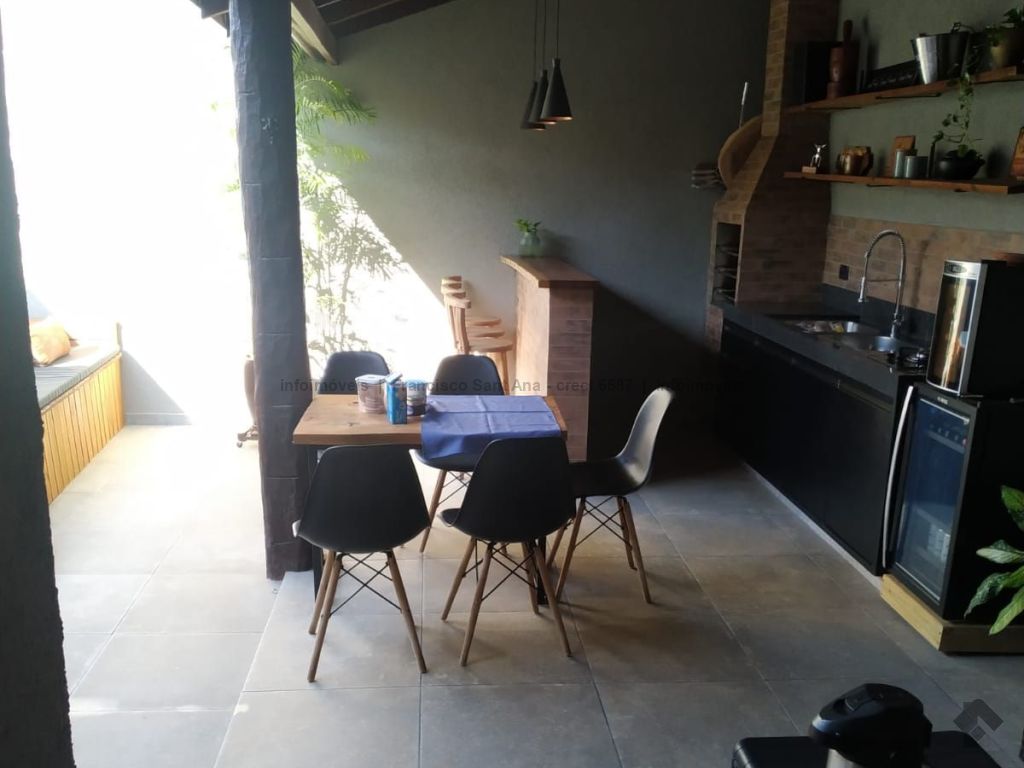 Imagem Casa com 2 Quartos à Venda, 152 m²em Los Angeles - Campo Grande Imagem Casa com 2 Quartos à Venda, 152 m²em Los Angeles - Campo Grande
