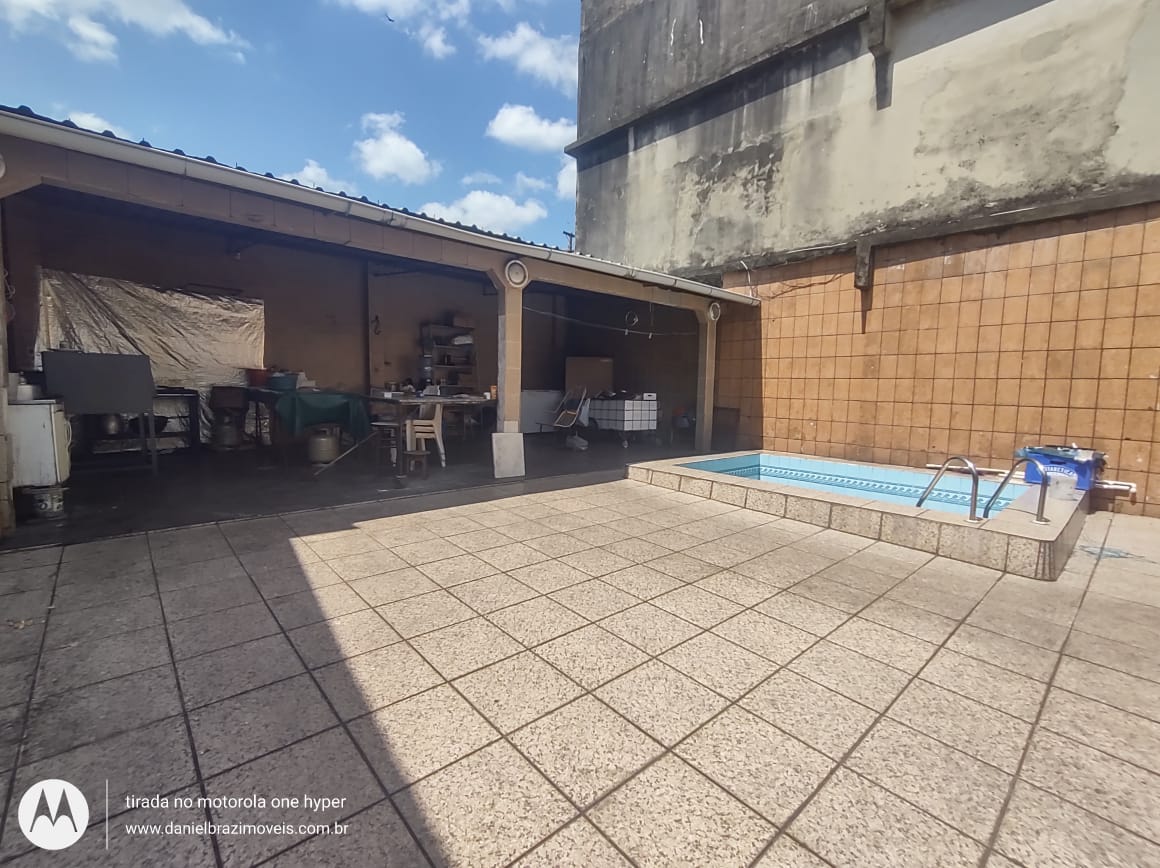 Imagem Casa com 3 Quartos à Venda, 250 m²em São Raimundo - Manaus Imagem Casa com 3 Quartos à Venda, 250 m²em São Raimundo - Manaus